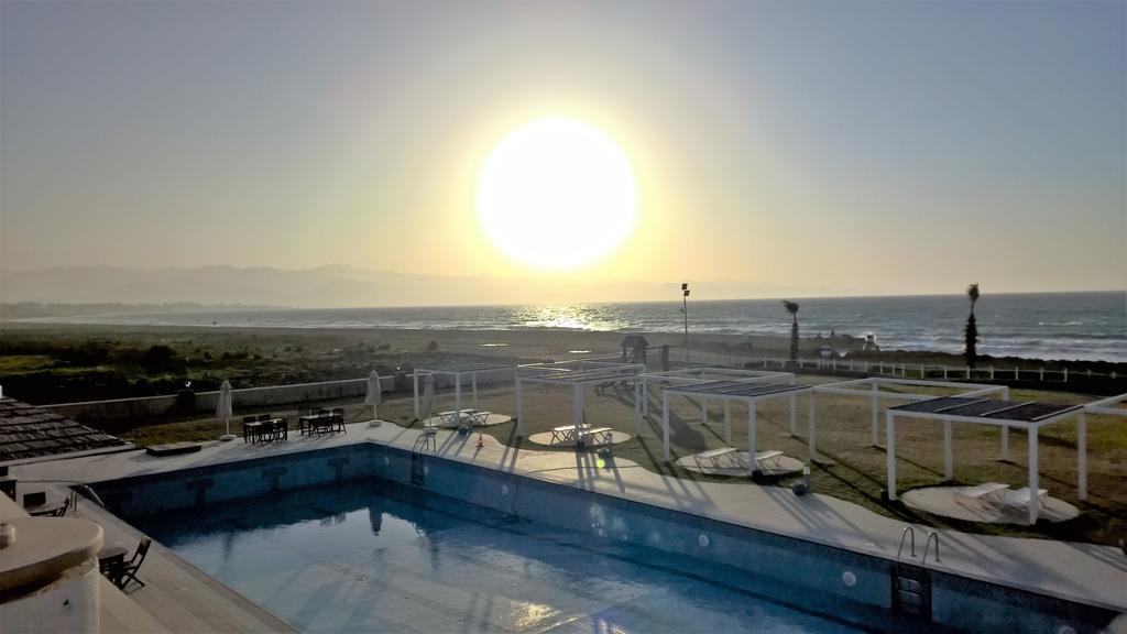 Aphrodite Beachfront Penthouse Apartment Ghaziveran Exterior foto